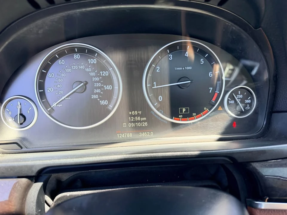 2013 BMW iX - Image 9 of 12