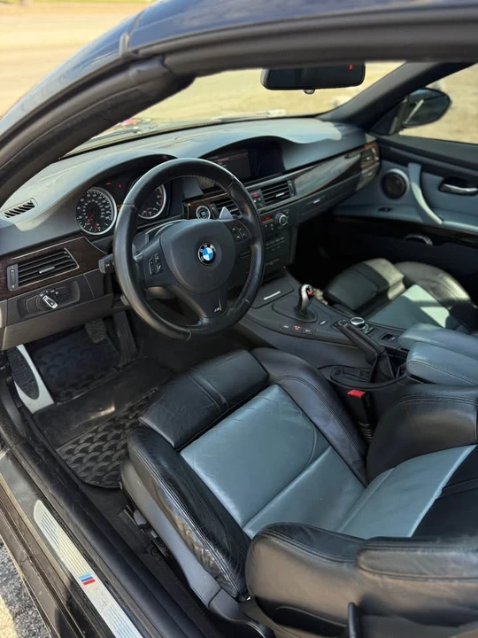 2013 BMW E93 M3 Convertible - Image 8 of 18