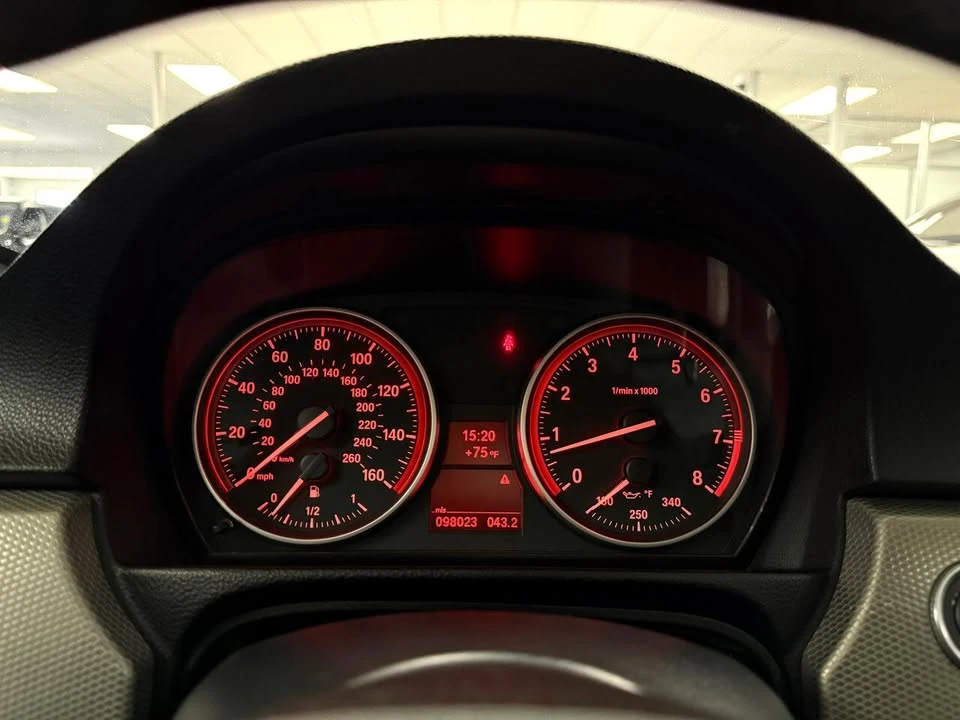 2013 BMW 3 Series - Image 15 of 19