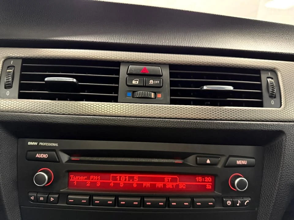 2013 BMW 3 Series - Image 16 of 19