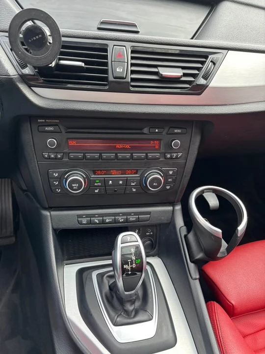 2013 BMW E84 X1 - Image 12 of 18