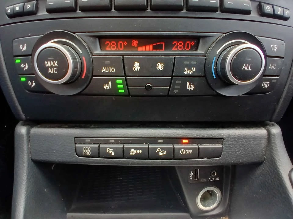2013 BMW E84 X1 - Image 14 of 16