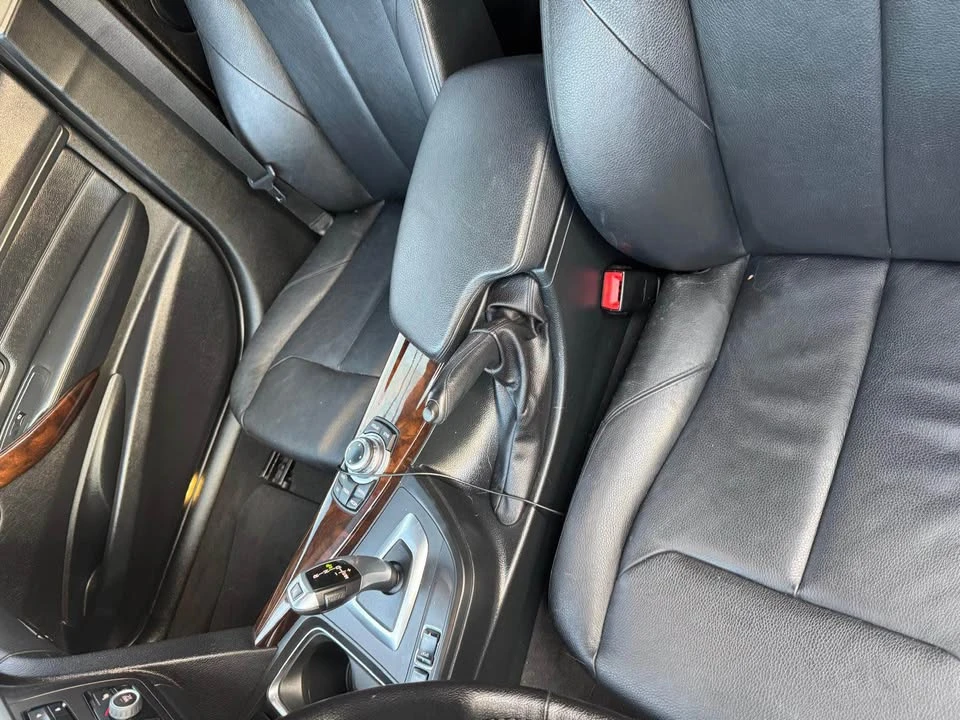 2013 BMW E84 X1 - Image 2 of 10