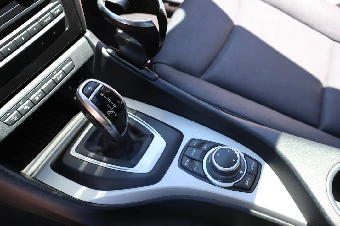 2013 BMW E84 X1 - Image 14 of 17