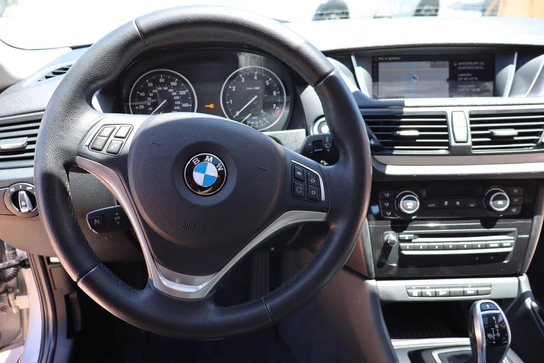2013 BMW E84 X1 - Image 3 of 17