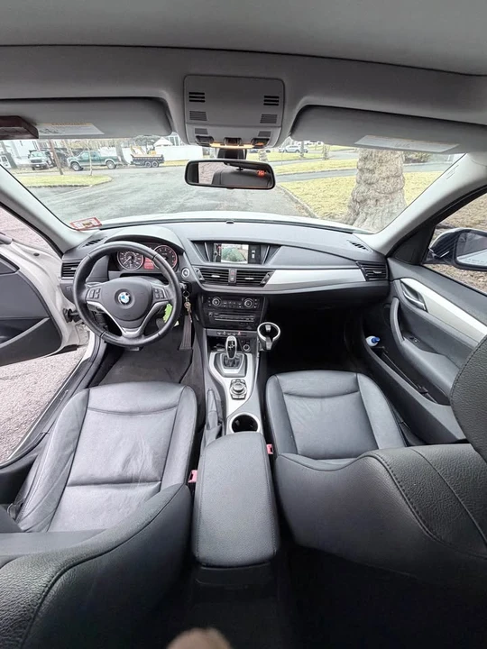 2013 BMW E84 X1 - Image 11 of 17