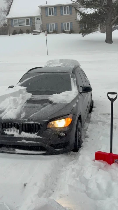 2013 BMW E84 X1 - Image 3 of 12