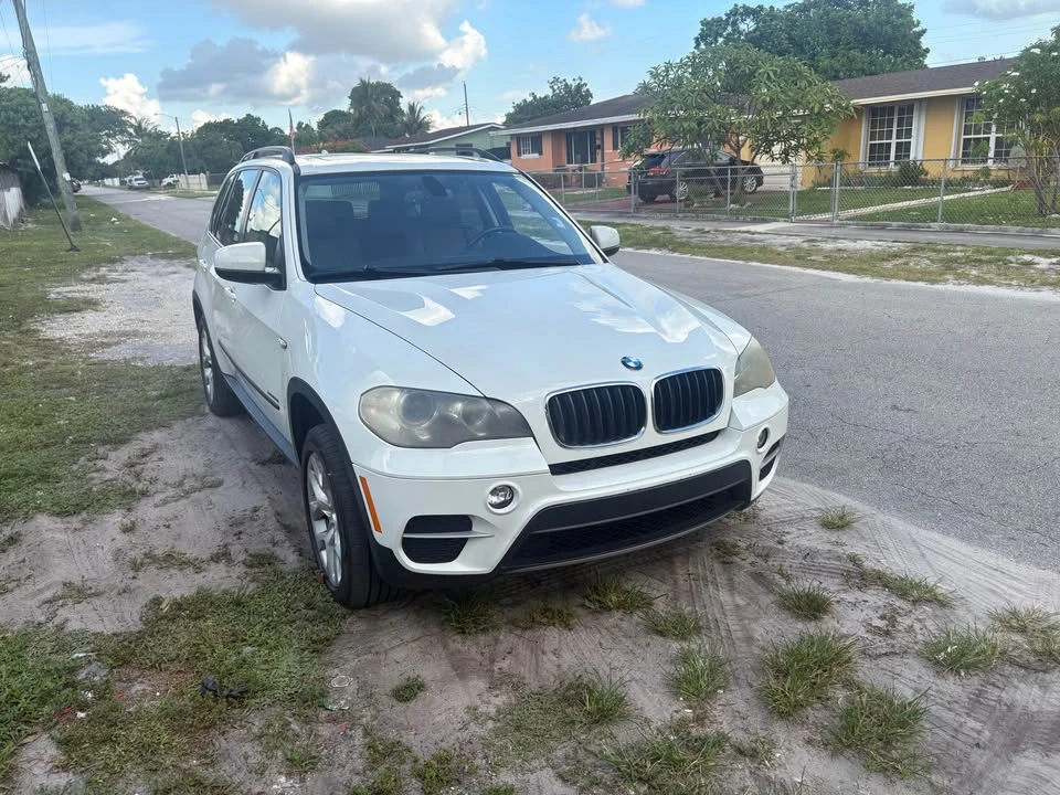2013 BMW E70 X5 - Image 2 of 11