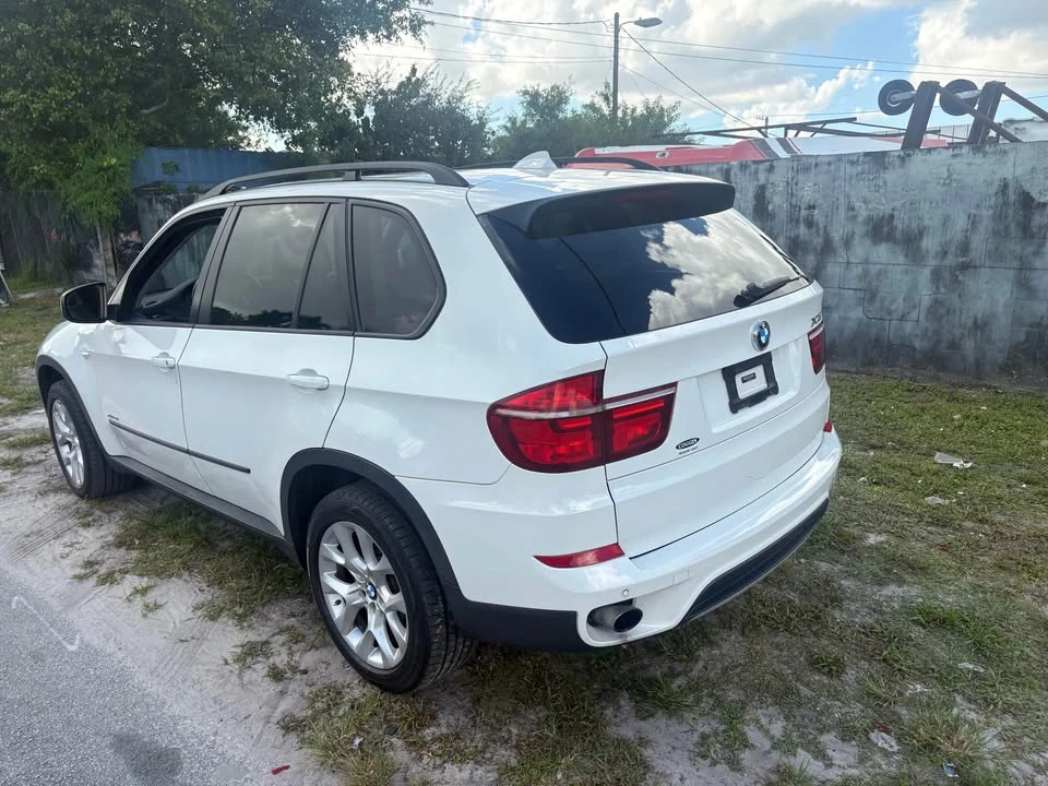 2013 BMW E70 X5 - Image 9 of 11