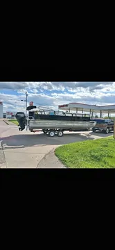 2013 Bentley 24 Pontoon