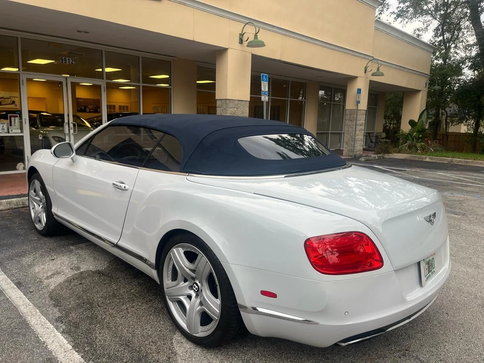 2013 Bentley Continental GTC - Image 22 of 31