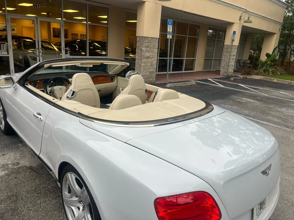 2013 Bentley Continental GTC - Image 9 of 31