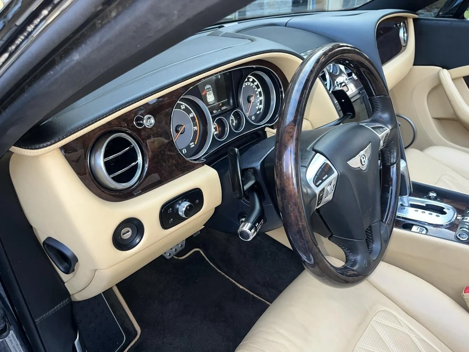 2013 Bentley Continental GT 2nd Gen - Image 29 of 31
