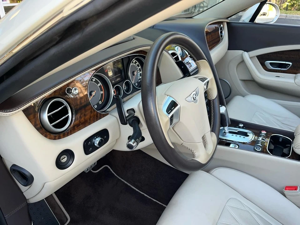 2013 Bentley Continental GTC - Image 30 of 31