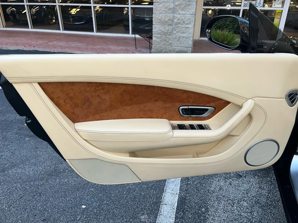 2013 Bentley Continental GTC - Image 30 of 31