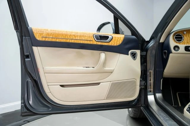 2013 Bentley Continental Flying Spur - Image 28 of 31