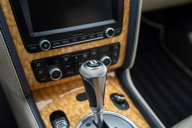 2013 Bentley Continental Flying Spur - Image 19 of 19