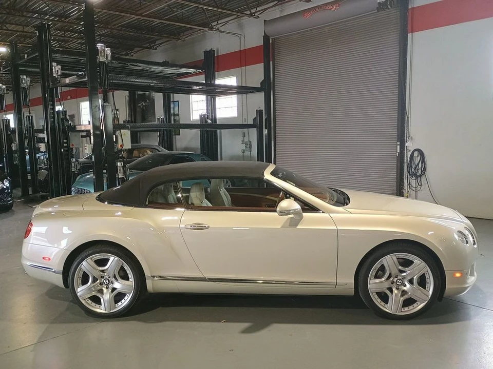 2013 Bentley - Image 9 of 12