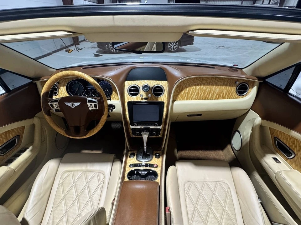 2013 Bentley Continental GT V8 2nd Gen - Image 26 of 31