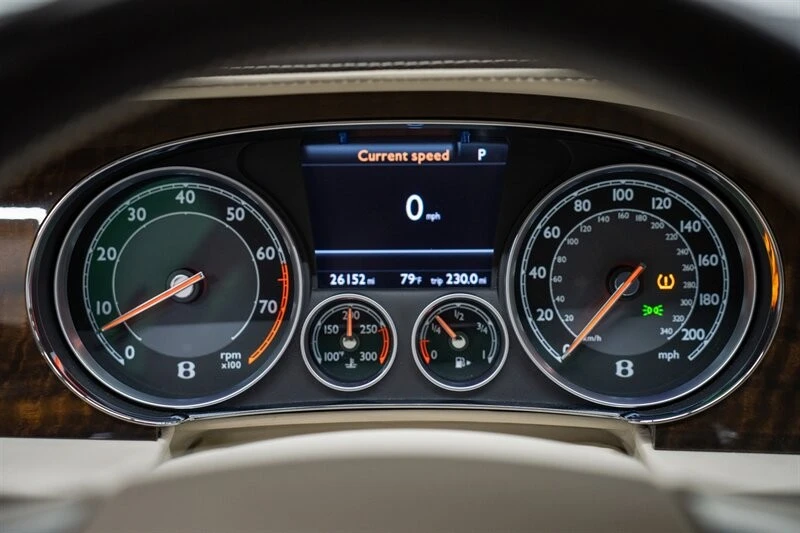 2013 Bentley - Image 22 of 31