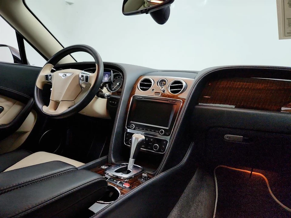 2013 Bentley Continental GT 2nd Gen - Image 24 of 31