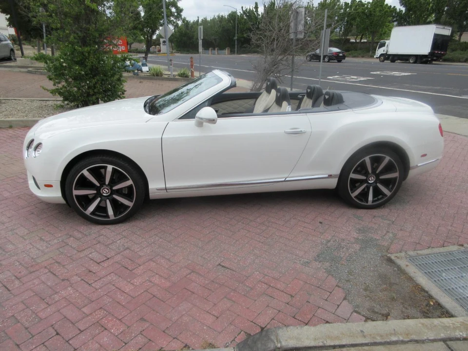 2013 Bentley Continental GTC - Image 2 of 31