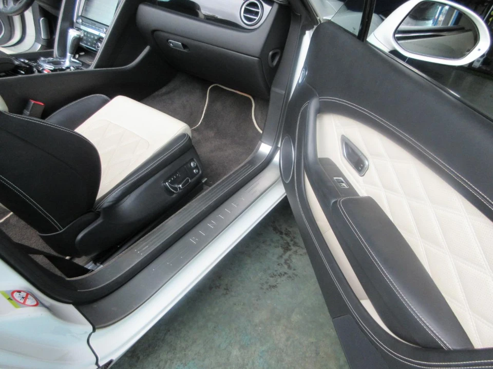 2013 Bentley Continental GTC - Image 20 of 31