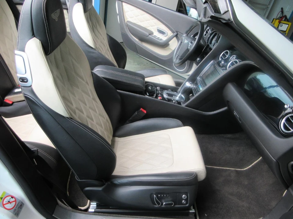 2013 Bentley Continental GTC - Image 21 of 31