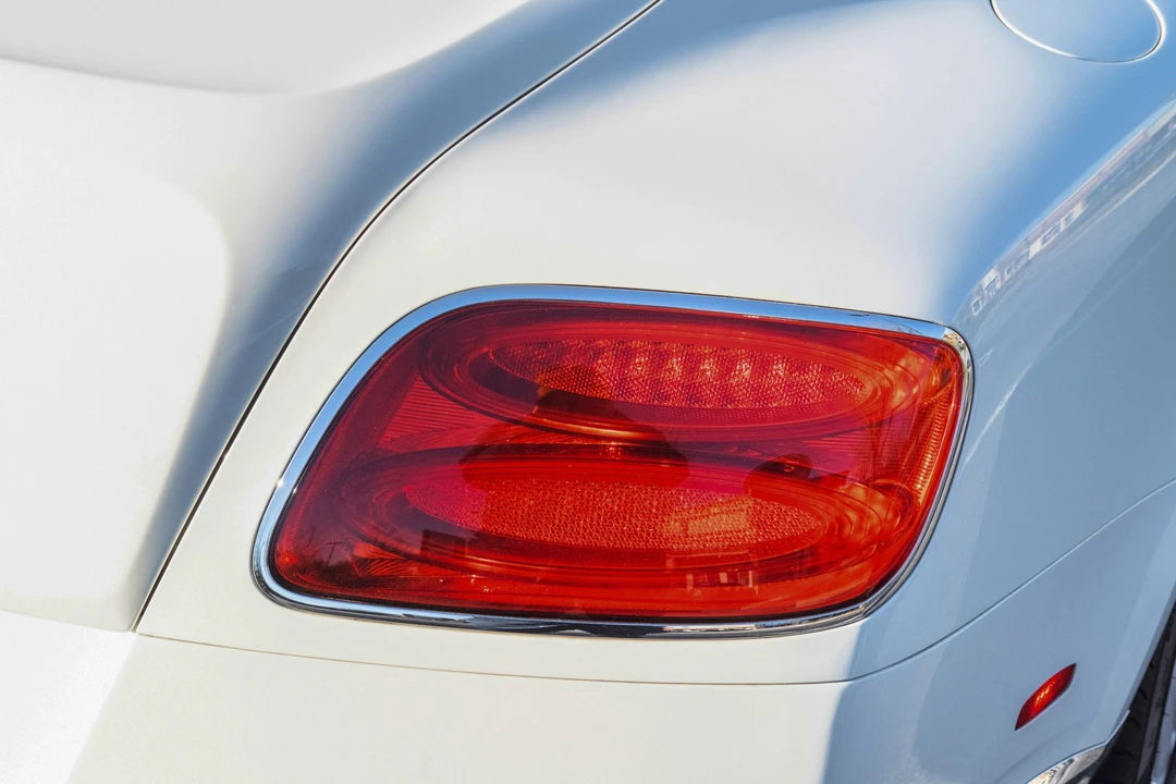 2013 Bentley Continental GT V8 2nd Gen - Image 15 of 31