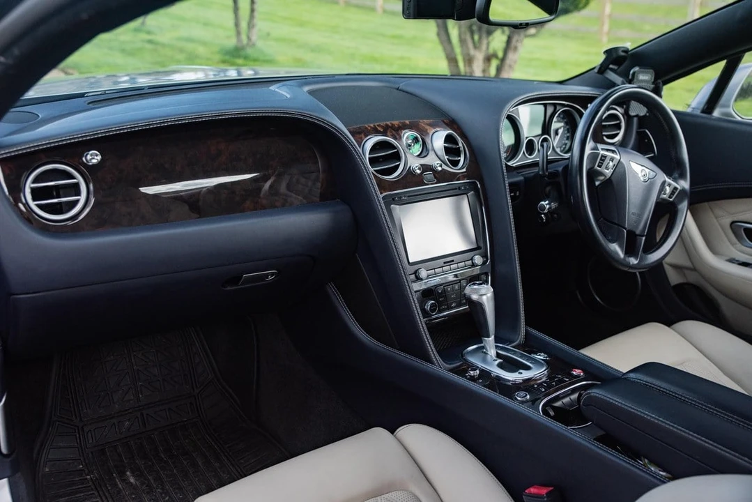 2013 Bentley Continental GT 2nd Gen - Image 16 of 31