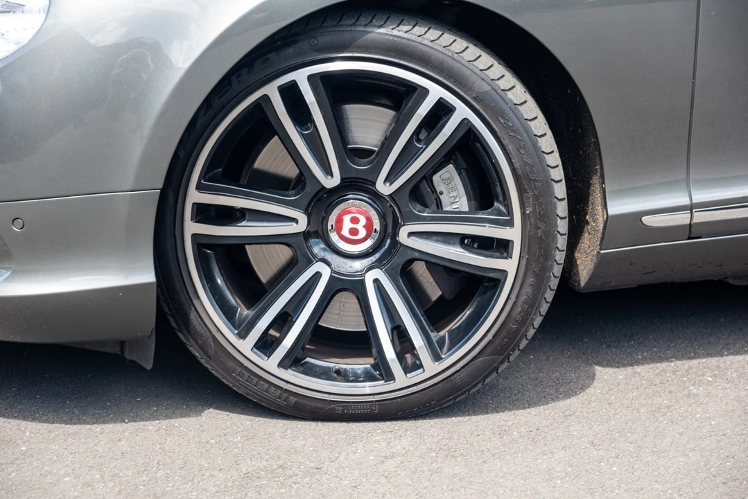 2013 Bentley Continental GTC - Image 27 of 30