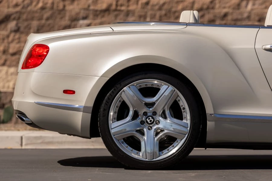 2013 Bentley Continental GTC - Image 21 of 31