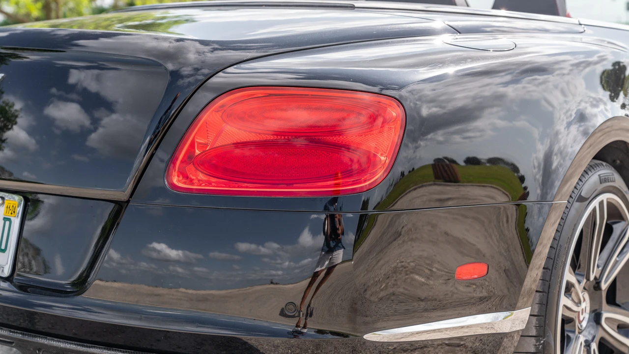 2013 Bentley Continental GTC - Image 24 of 31