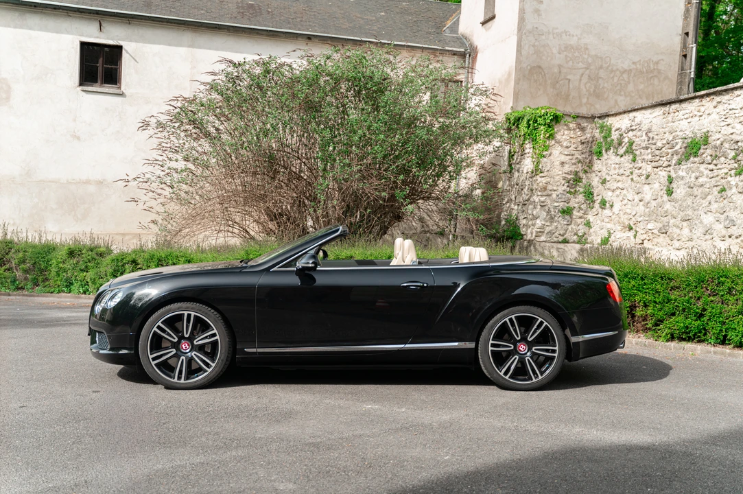 2013 Bentley Continental GTC - Image 8 of 31