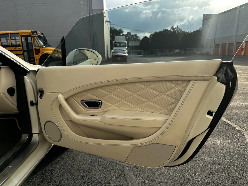 2013 Bentley Continental GTC - Image 24 of 31