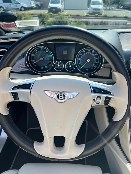 2013 Bentley Continental GTC - Image 29 of 31