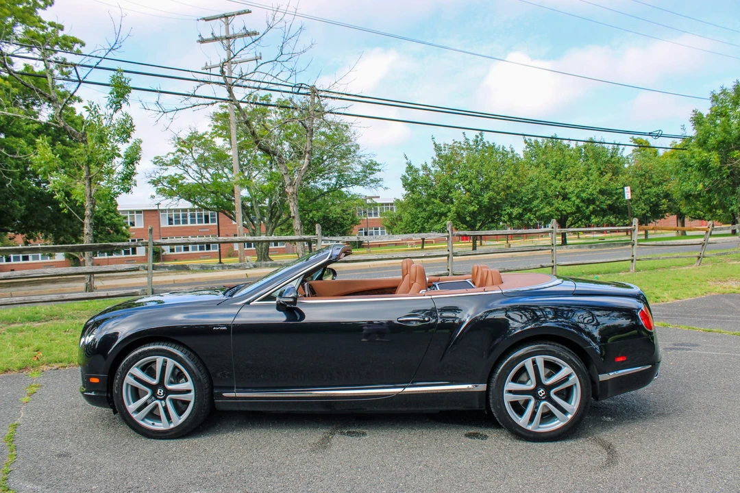 2013 Bentley Continental GTC - Image 22 of 31