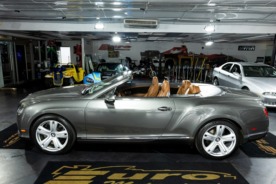 2013 Bentley Continental GTC - Image 23 of 31