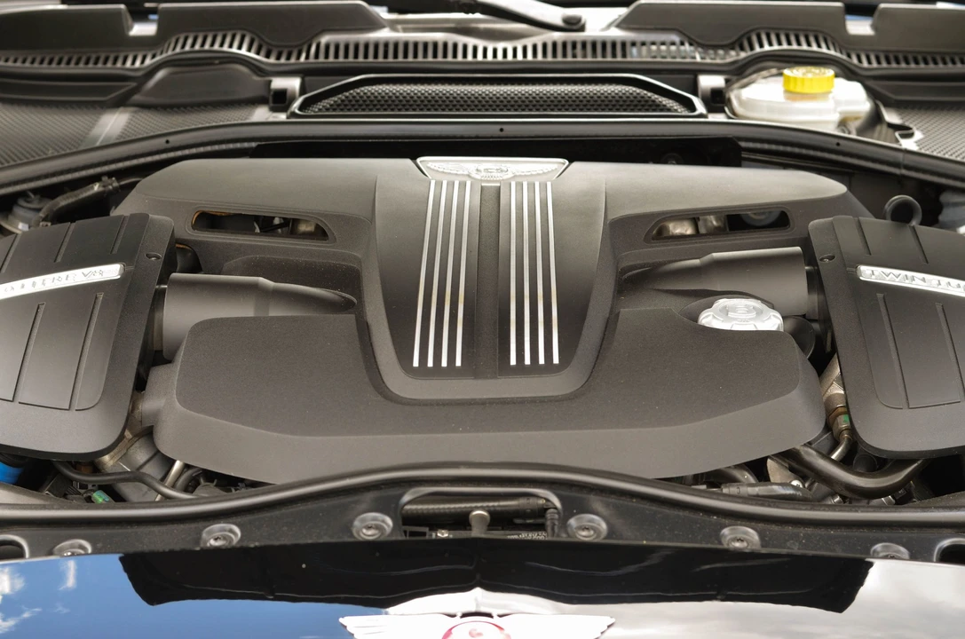 2013 Bentley Continental GT V8 2nd Gen - Image 11 of 14