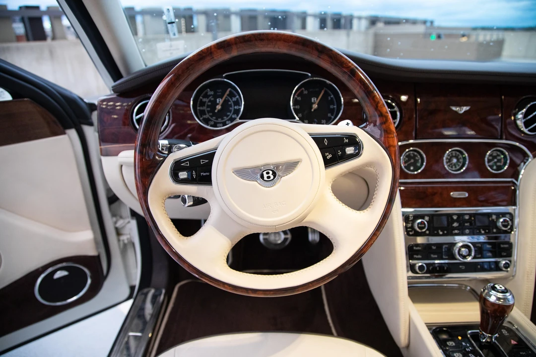2013 Bentley Mulsanne 2nd Gen - Image 25 of 31