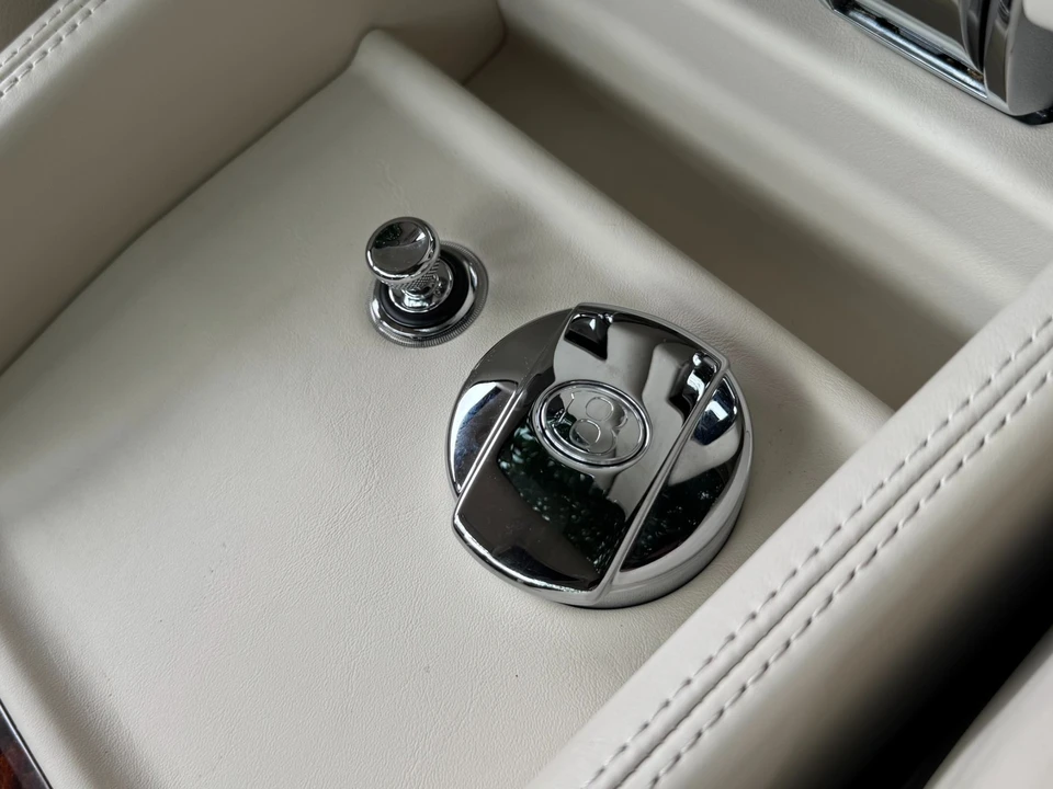 2013 Bentley Mulsanne 2nd Gen - Image 16 of 21