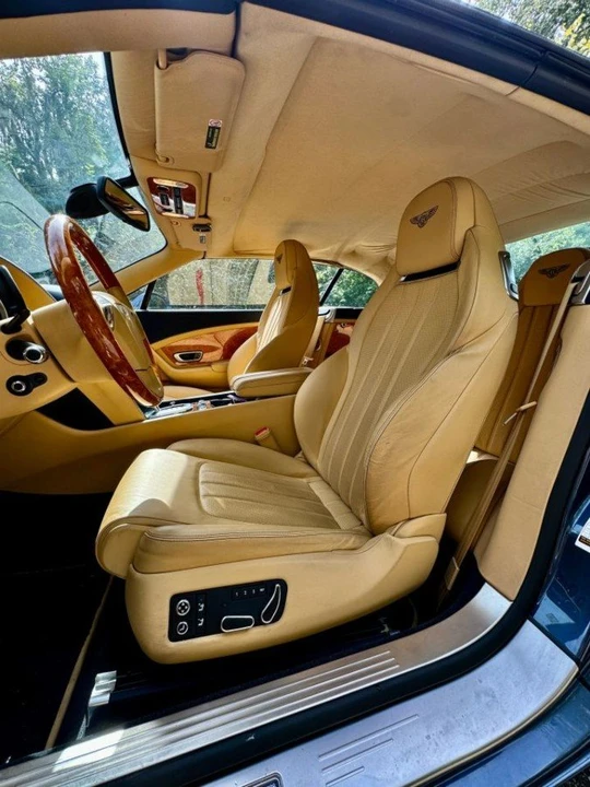 2013 Bentley Continental - Image 12 of 17