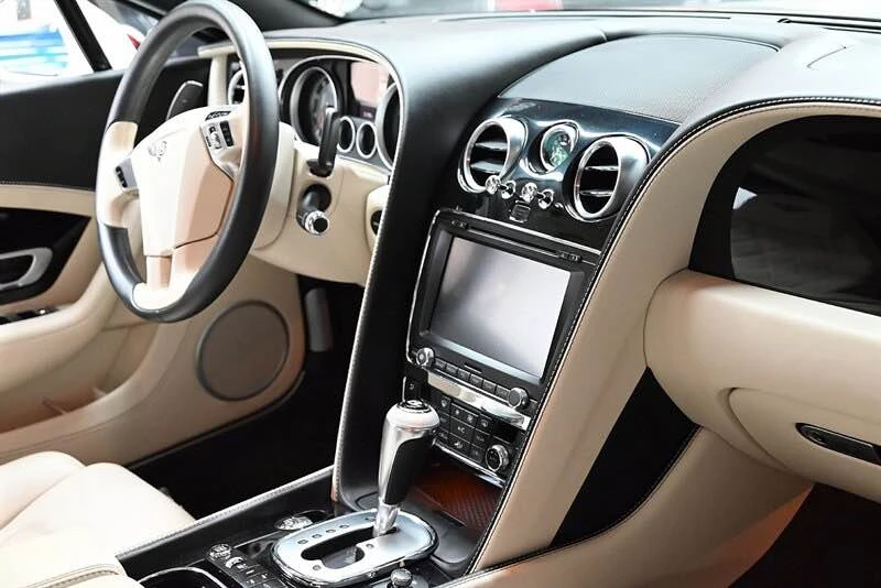 2013 Bentley Continental GT V8 2nd Gen - Image 4 of 8