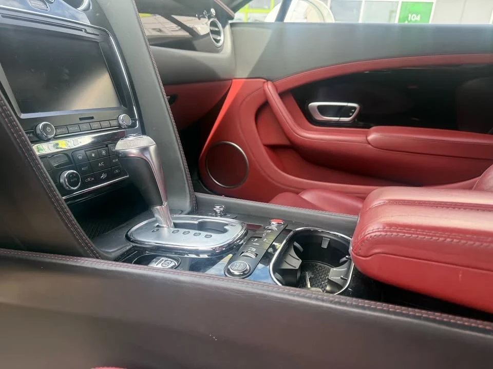 2013 Bentley Continental GT V8 2nd Gen - Image 11 of 14