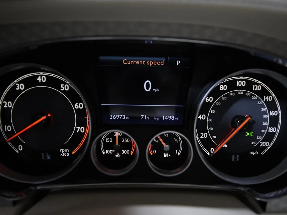 2013 Bentley Continental GT V8 2nd Gen - Image 15 of 18