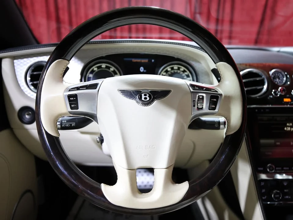 2013 Bentley Continental GT V8 2nd Gen - Image 14 of 18