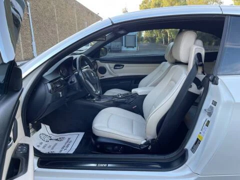 2013 BMW E93 3 Series Convertible - Image 13 of 20