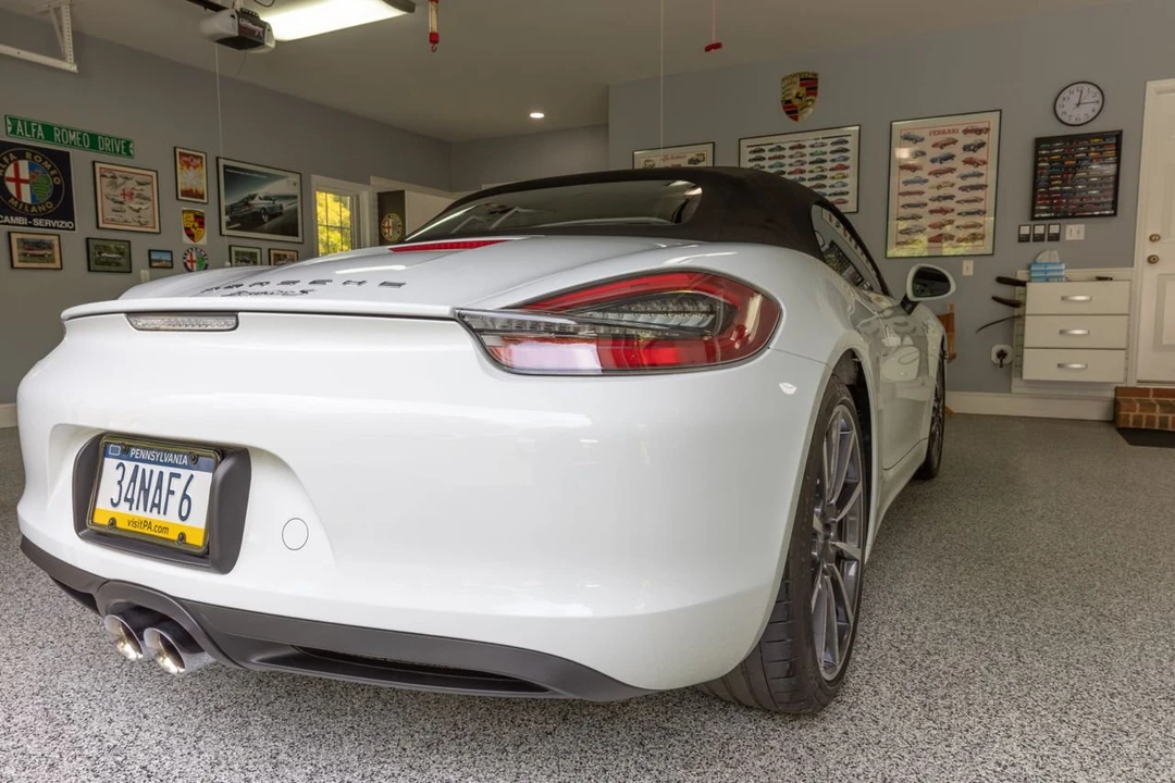 2013 Porsche 981 Boxster S - Image 9 of 31
