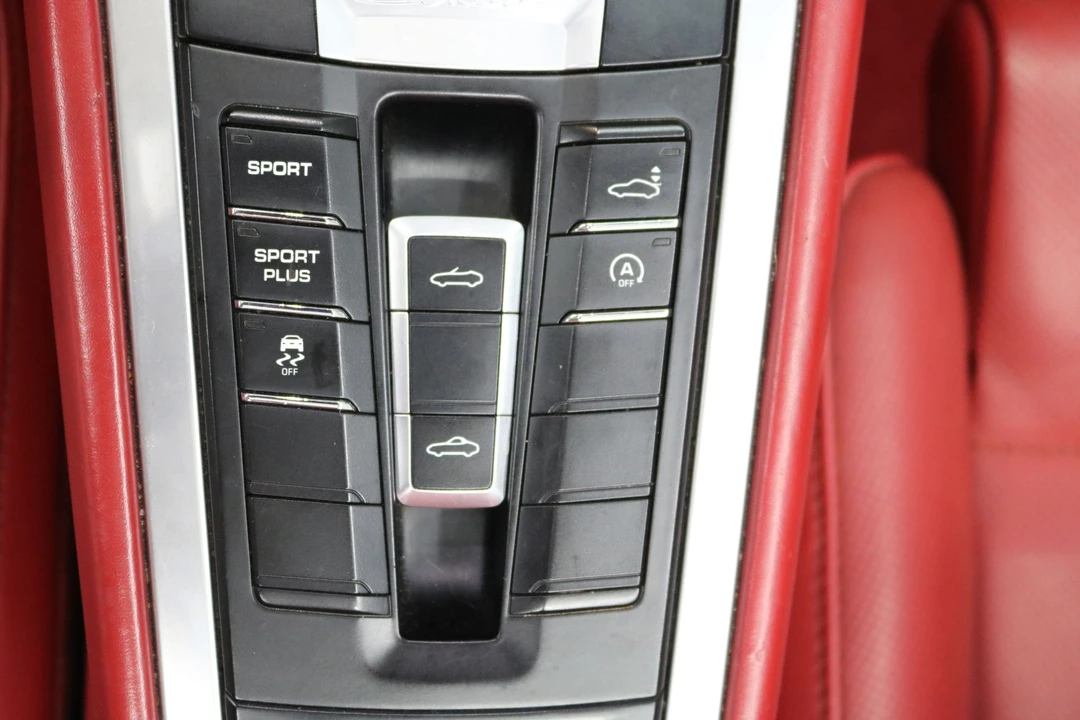 2013 Porsche 981 Boxster S - Image 10 of 26