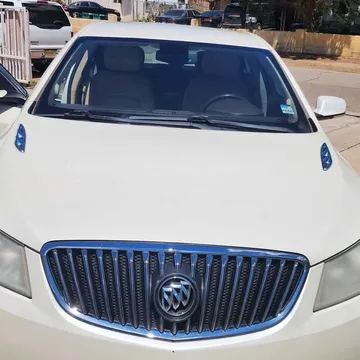 2013 Buick LaCrosse Leather Sedan 4D